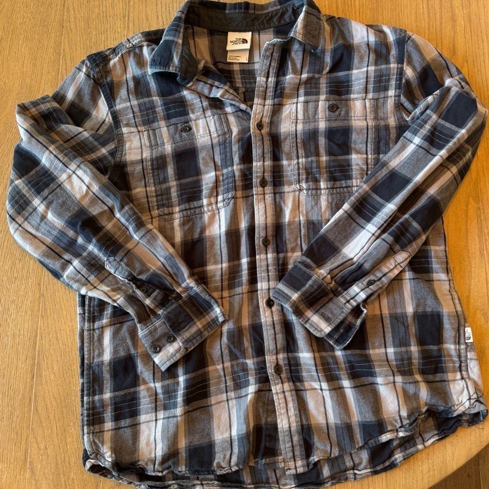 The North Face men’s long sleeve flannel